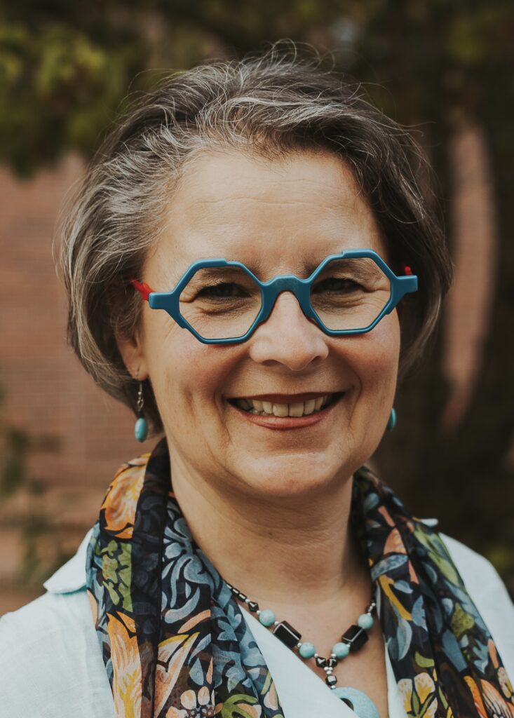 Elana Sabajon, therapist, psychotherapist